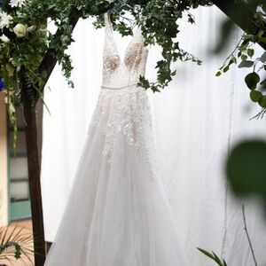 Wedding dress and veil